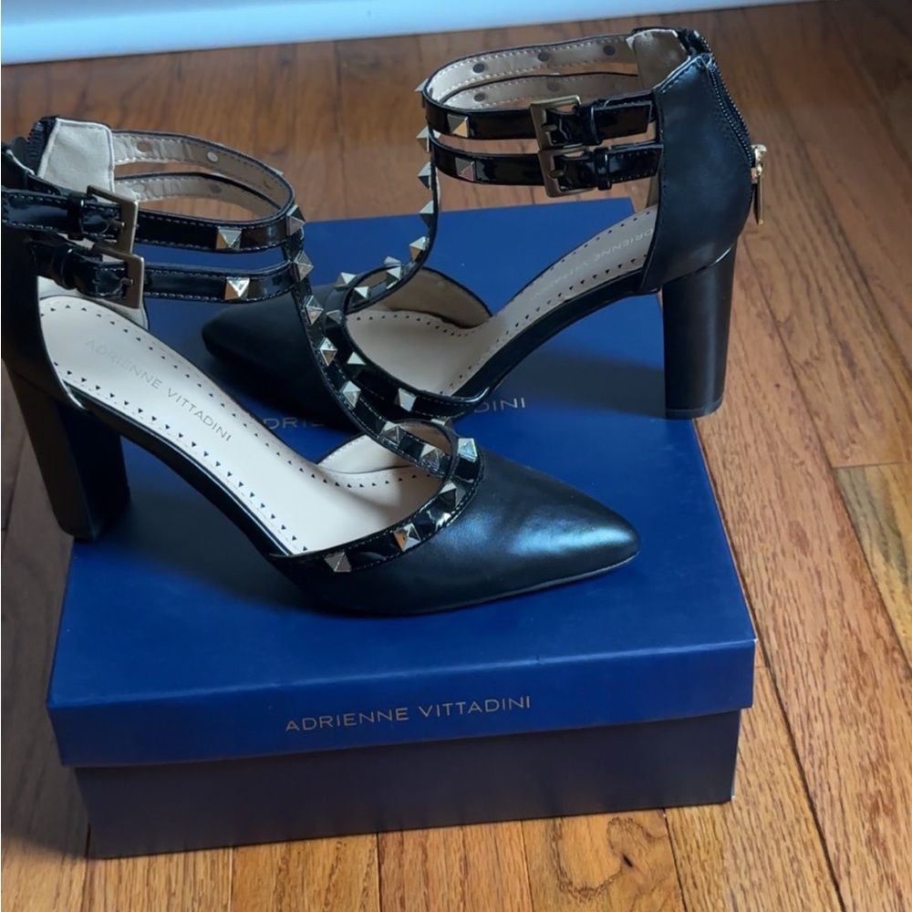 adrienne vittadini black and good stud- AV -NOCE SA WORKS size 6 1/2